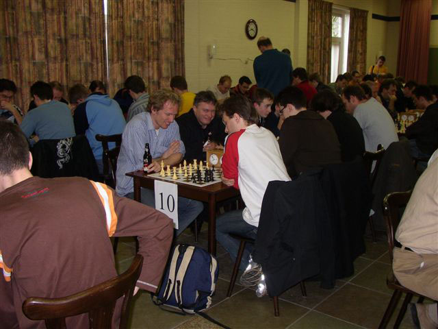 096